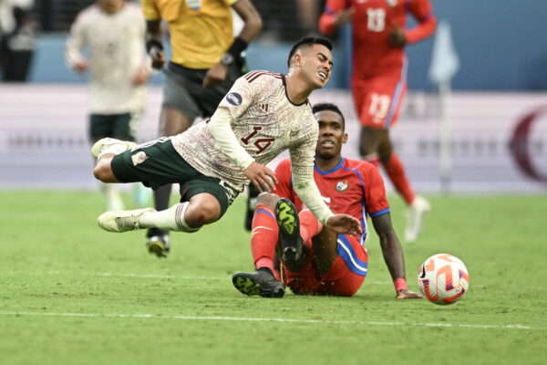 PANAMÁ VENCE A PARAGUAY