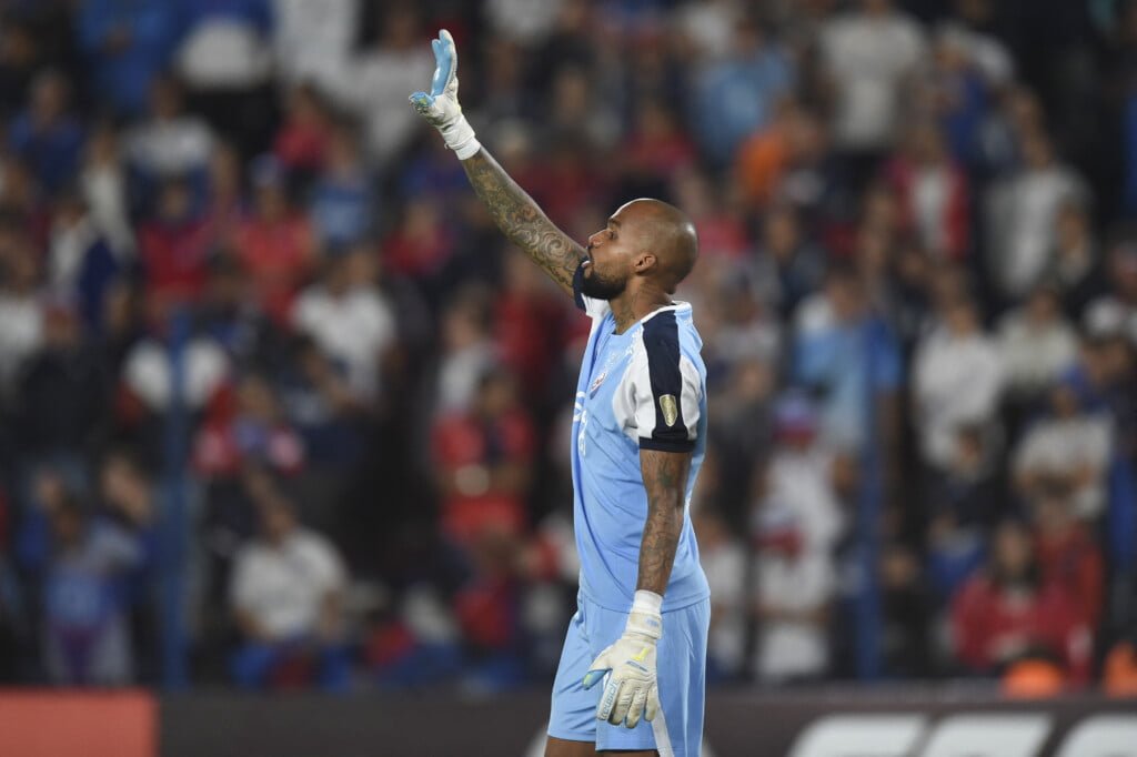 Nacional de Uruguay y Luis Mejía debutan con victoria