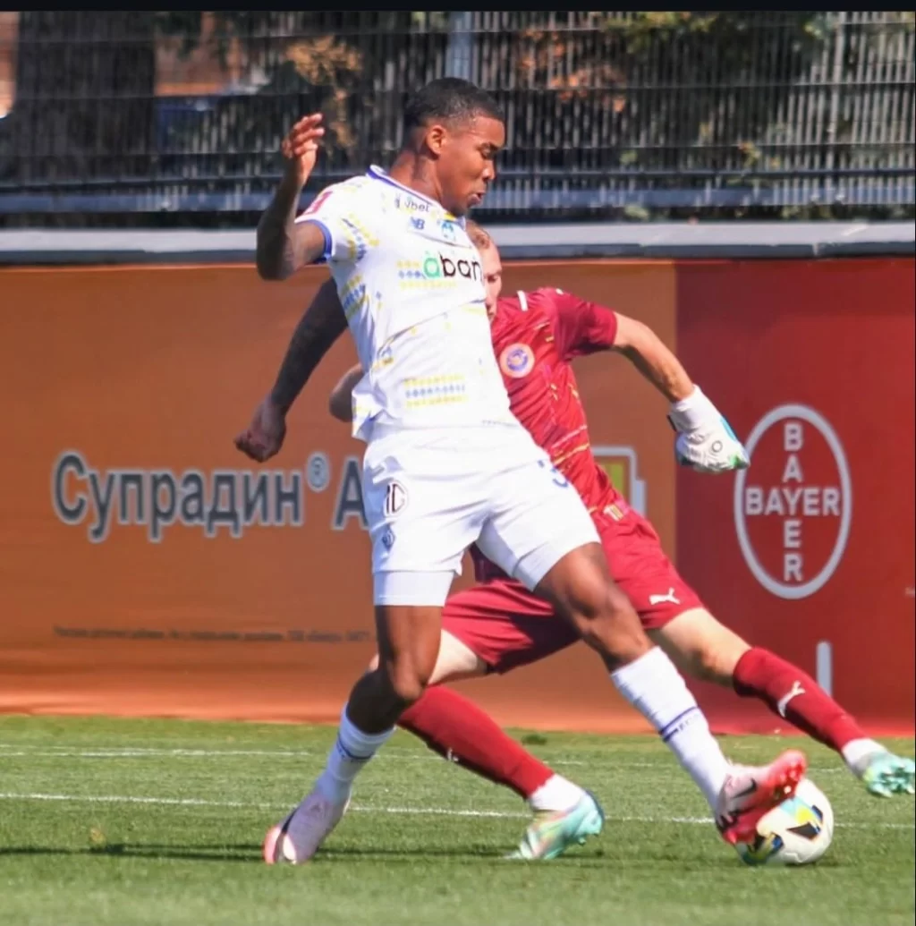 Eduardo Guerrero debut Dynamo Kiev