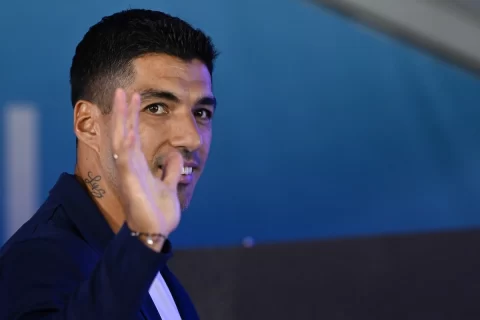 Luis Suarez se despide de la Seleccion Uruguaya