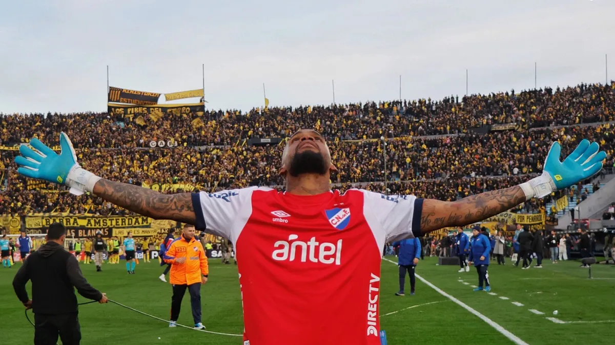 Panameño Luis "Manotas" Mejía