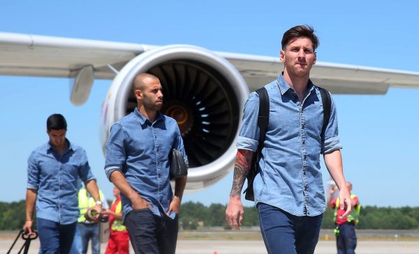 Javier Mascherano y Lionel Messi (Photo by Handout/UEFA via Getty Images)