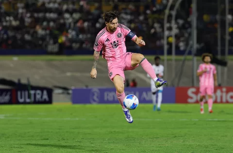 Leonel Messi/Photo by Kevin C. Cox/Getty Images