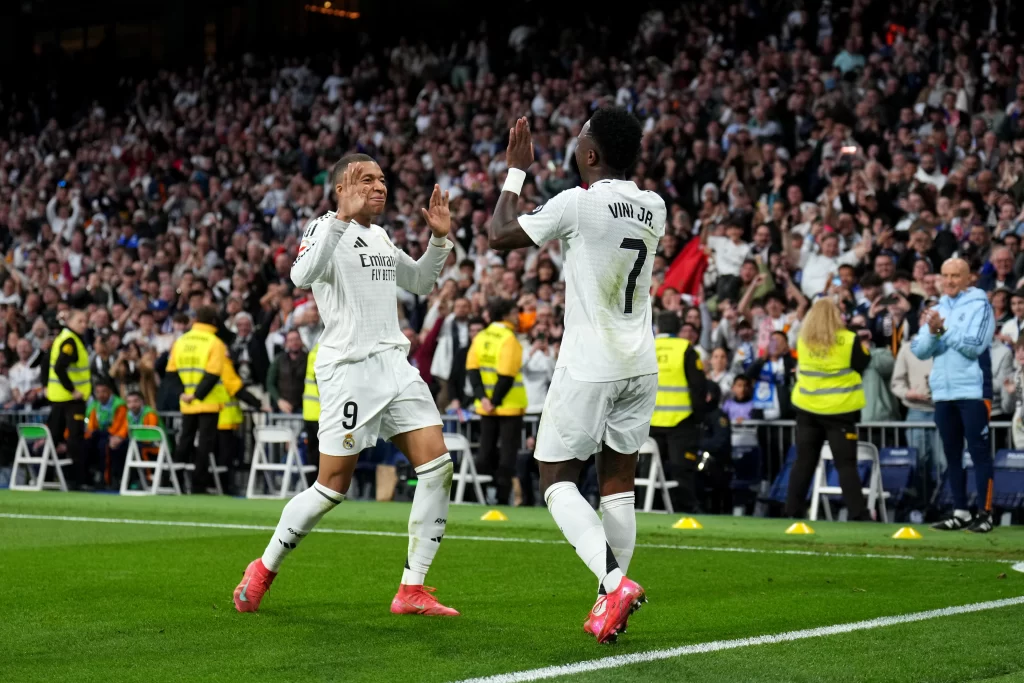 Kylian Mbappé y Vinicius Jr (Photo by Angel Martinez/Getty Images)