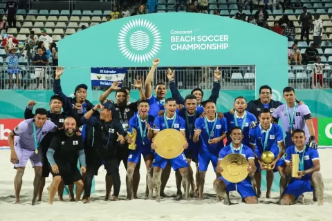 El Salvador campeón del campeonato de fútbol playa de Concacaf