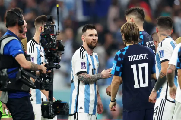 David Beckham y Messi interesados en fichar a Luka Modric Lionel Messi y Luka Modric(Photo by Richard Heathcote/Getty Images)