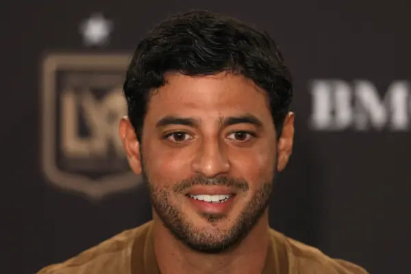 Carlos Vela anuncia su retiro del fútbol y será embajador de LAFC Carlos Vela(Photo by Kaelin Mendez/Getty Images)