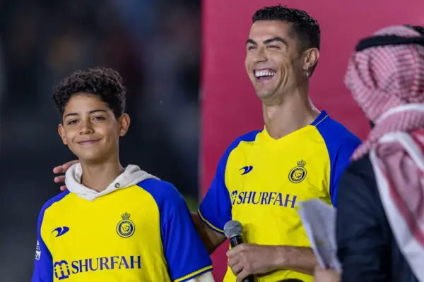 Cristiano Jr, convocado por primera vez con Portugal Cristiano Ronaldo y Cristiano Jr(Photo by Yasser Bakhsh/Getty Images)