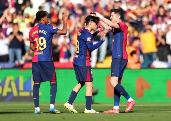 Cinco Barcelonistas optan a los premios de La Liga Lamine Yamal, Pedri y Robert Lewandowski (Photo by Judit Cartiel/Getty Images)