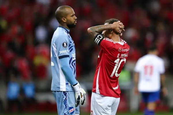 Luis Mejía, figura clave en el histórico triunfo de Nacional en Brasil Luis "Manotas" Mejía (Photo by Pedro H. Tesch/Getty Images)