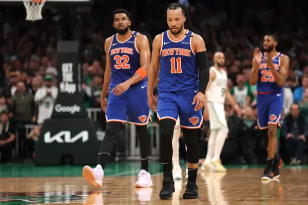 ¡Golpe de los New York Knicks a los Boston Celtics! Jalen Brunson y Karl-Anthony Towns(Photo by Maddie Meyer/Getty Images)
