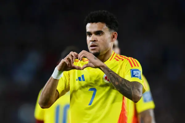 Luis Díaz ya se decidió entre el Barcelona y Liverpool Luis Díaz(Photo by Marcelo Endelli/Getty Images)