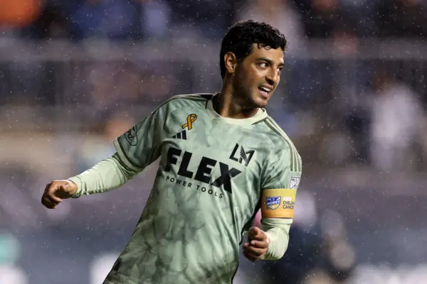 El día que Carlos Vela rechazó jugar con Pumas Carlos Vela (Photo by Tim Nwachukwu/Getty Images)