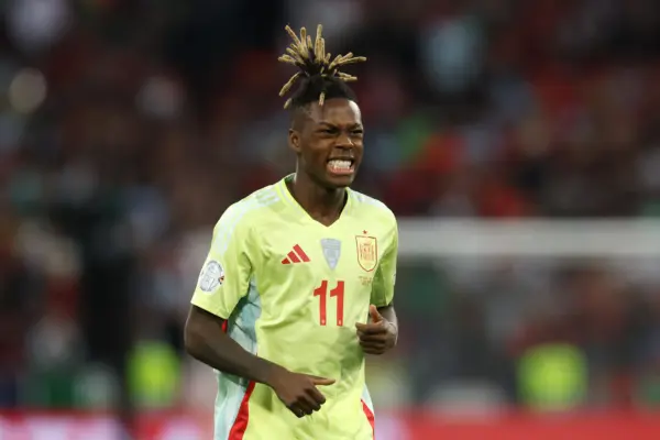 Nico Williams: "O Camp Nou… o me quedo en Bilbao" Nico Williams (Photo by Alexander Hassenstein/Getty Images)
