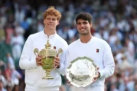 Jannik Sinner y Carlos Alcaraz (Photo by Julian Finney/Getty Images)