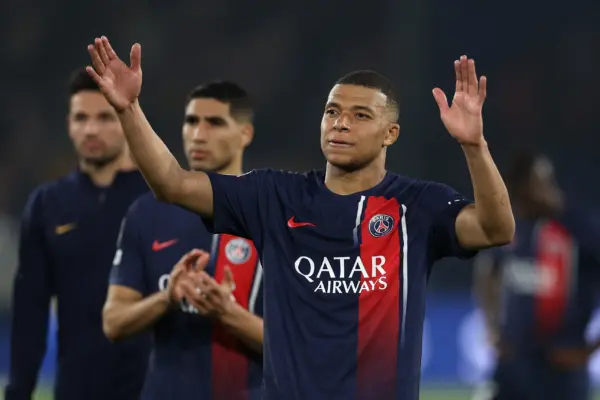 Mbappé retira la denuncia por extorsión contra el PSG Kylian Mbappé(Photo by Richard Heathcote/Getty Images)