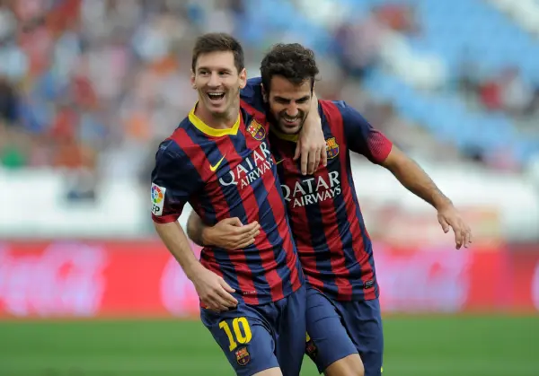El mensaje de Cesc Fábregas sobre Messi que ilusiona al Barça Lionel Messi y Cesc Fábregas(Photo by Denis Doyle/Getty Images)