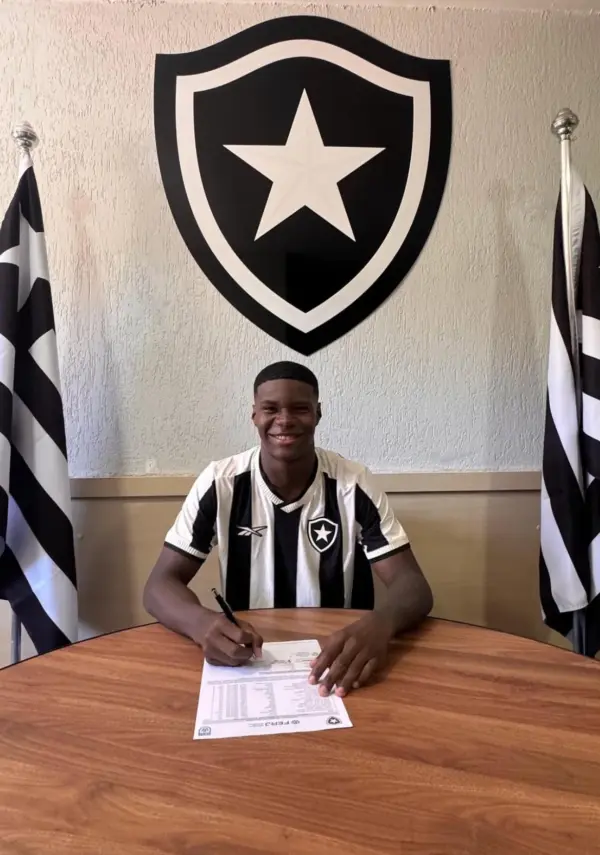Kadir Barria consigue una cláusula mayor de 20 millones Kadir Barria, nuevo jugador del Botafogo
