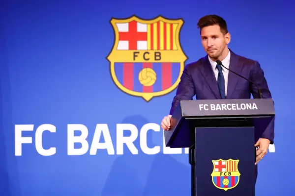 ¿Por qué Lionel Messi se fue del FC Barcelona? Lionel Messi(Photo by Eric Alonso/Getty Images)