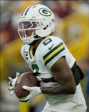 Los Packers se imponen 27-18 a los Commanders Josh Jacobs