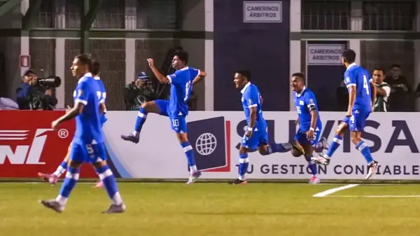 El Salvador gana de visita ante Guatemala y está de líder el salvador