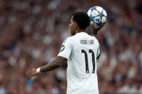 Rodrygo se sincera: “Hay que ganar como sea al Barça en El Clásico” Photo by Angel Martinez/Getty Images