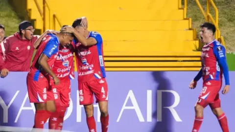 Xelajú MC selló su pase a la final de la Copa Centroamericana Xelajú primer finalista de la Copa Centroamericana