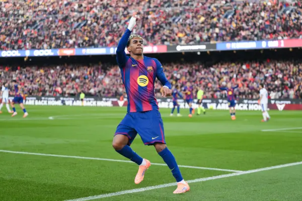 Lamine Yamal Photo by David Ramos/Getty Images