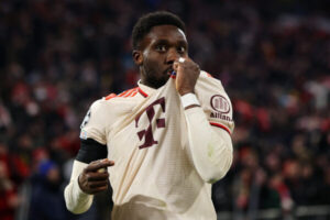 OFICIAL: ¡Alphonso Davies de vuelta con el Bayern Munchen! Alphonso Davies