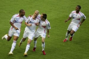 Así fueron los ultimos 4 juegos de Zidane como profesional Zinedine Zidane