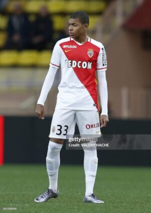 Se cumplen 10 años del debut de Mbappé como profesional Mbappe