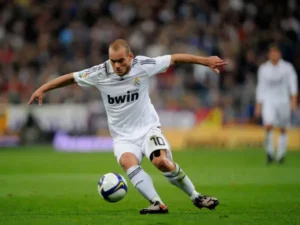 Wesley Sneijder Photo by Denis Doyle/Getty Images