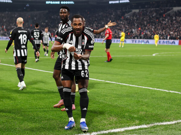 El fuerte mensaje de Amir Murillo a Roberto De Zerbi Michael Amir Murillo (Photo by Ahmad Mora/Getty Images)